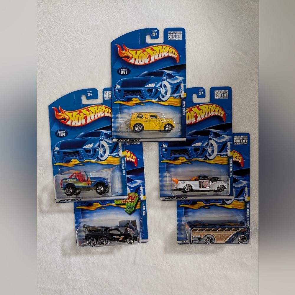 Hot Wheels 2000 2001 diecast cars - 5 cars trucks buses in original packaging
